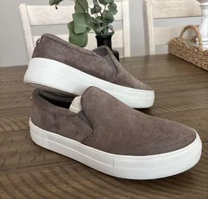 Steve Madden sneakers thumbnail 2
