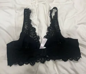 PINK - Victoria's Secret Black Lace Bra thumbnail 2