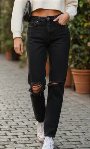 Abercrombie Curve Love 90s Straight Ultra High Rise 29/8 Ripped Black Jeans thumbnail 1
