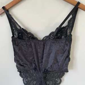Vintage Victoria's Secret Lingerie One Piece Black Lace Underwire Bra Womens 36C thumbnail 4