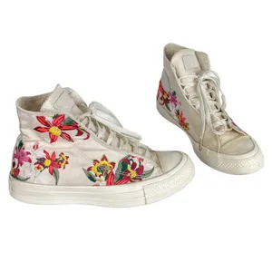 Converse X PatBo Floral High Top Sneakers Sz 5 Lace Up Embroidered thumbnail 3