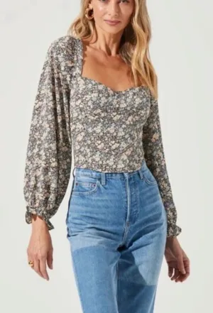 ASTR The Label Size-M Crop Top Brown Peach Floral Smocked Corset thumbnail 1