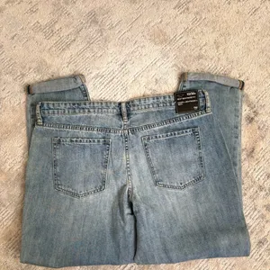 Gap NWT- Woman’s Boyfriend Fit Size 10/30R thumbnail 5