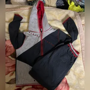 Modern Curves S/M grey red 2 pc sweat suit thumbnail 3