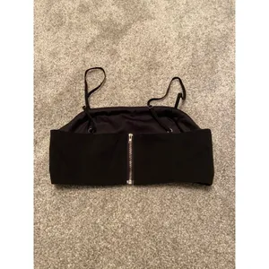 Lulus black crop top zip back‎ xs thumbnail 3