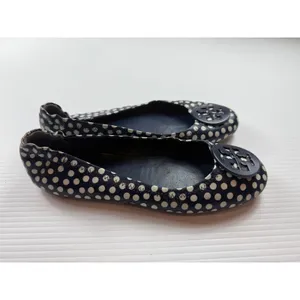 Tory Burch Reva Ballet‎ Flats Navy Blue White Polka Dot Logo Medallion Size 8.5 thumbnail 4