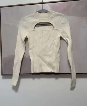 Pimkie cream sweater thumbnail 1