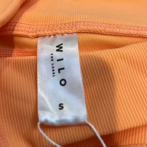 Wilo Melbourne-Australia peach colored leggings size small. NWOT! thumbnail 7