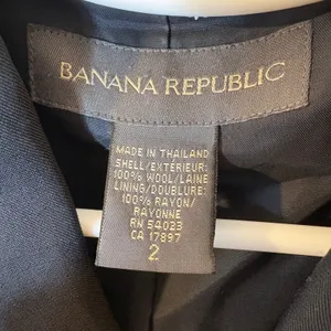 Banana Republic Wool Blazer Size 2‎ Black thumbnail 2