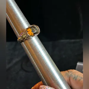 Vintage-Style Cocktail Silver-Tone Ring with Oval Amber-Hued Gemstone size 8 thumbnail 4