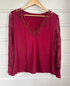 Lace longsleeve Red thumbnail 1