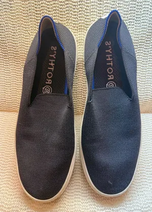 Rothy’s Womens Sneakers 8 Black Slip-On Shoes thumbnail 1