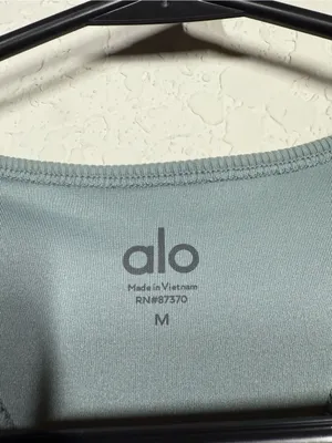ALO Yoga Goddess Ribbed Cropped Racerback Tank Top Size Medium thumbnail 7