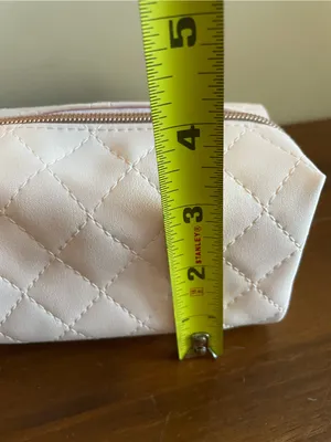 New Bath & Body Works Blush Quilted Cosmetic Pouch thumbnail 6