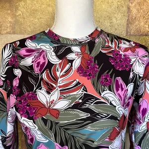 NEW Roxy Women’s UPF 50 Sun Protection Rash Guard XS Floral Long Sleeve Swim Tee thumbnail 5