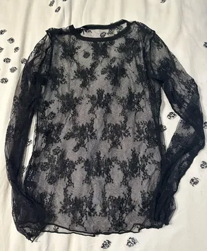 Amazon Lace Undershirt thumbnail 1