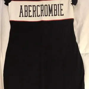 🆕👗 $48 Abercrombie & Fitch Track Bodycon Athletic Mini Logo Navy Dress XS 2 4 thumbnail 7