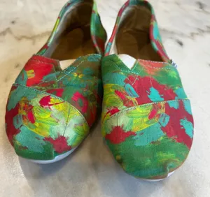 TOMS Slip On Shoes Womens 8.5 Colorful‎ Abstract Print Canvas Casual Comfort thumbnail 1