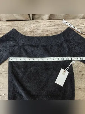 Good American Off The Shoulder Sweater‎ Size S NWT thumbnail 4