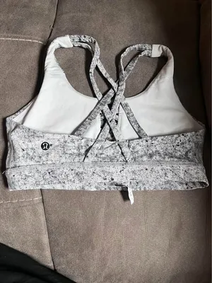 Lululemon sports bra size 6 thumbnail 2