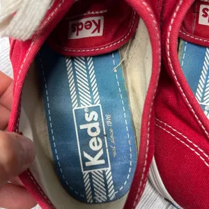 Keds Original Red Canvas Sneaker Shoes Classic Minimalist US 7 UK 4.5 EUR 37.5 thumbnail 5