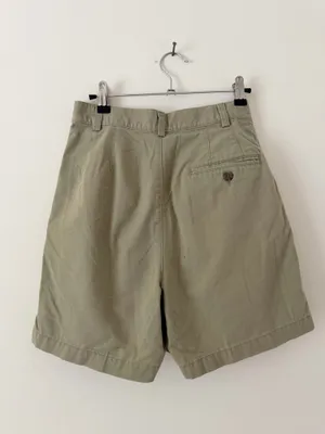 L.L. Bean Green High Waisted Pleated Chino Shorts thumbnail 4