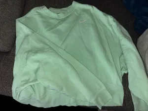 Nike Pullover Hoodie thumbnail 1