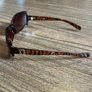 GUESS Logo G Animal Print 7012 TO-34 Glasses 61-18-129 Sunglasses thumbnail 3