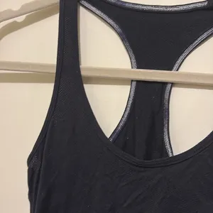 Lululemon Women’s Cool Racerback Black Size 6 thumbnail 3