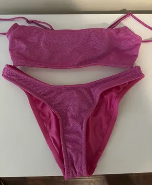 Triangl Bikini thumbnail 1