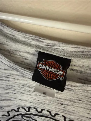 Harley-Davidson Women’s Gray Graphic Tee Size M thumbnail 2