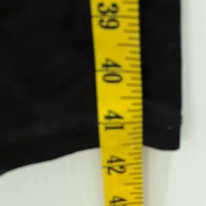 Offline by Aerie Black High-Waisted wider Leggings size Medium thumbnail 6