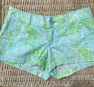 Lilly Pulitzer Get Crackin Crab‎ Print Walsh Shorts Women Size 2 Green Blue. thumbnail 1