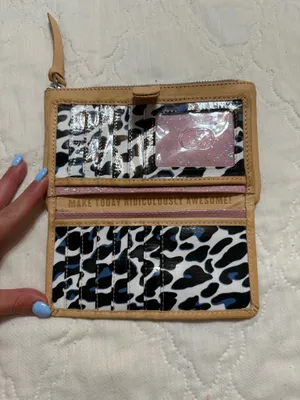 Consuela Wallet thumbnail 2