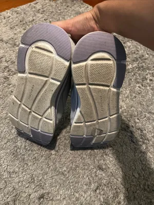 Skechers Light Gray and Lavender Lace-Up Athletic Sneakers thumbnail 6
