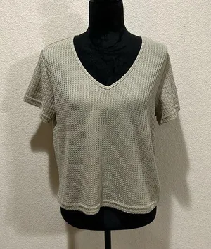 Beige Waffleknit Top Size M thumbnail 1