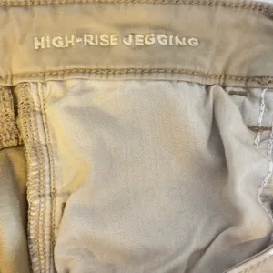 537 | American Eagle High-Rise Jegging‎ Khaki Tan Stretch Skinny Jeans 8 Short thumbnail 5