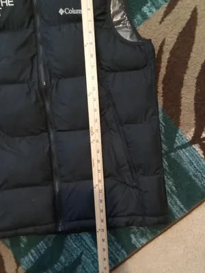 Columbia Black Puffer Vest with "On The Dot" Detail Omni Heat Insulated Vest W thumbnail 12