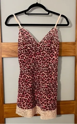 Victoria’s Secret Y2K Pink Cheetah Lace Sheer Slip Lingerie thumbnail 1