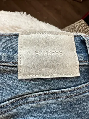 Express “Skyscraper” Mid Rise Light Wash Women's Jeans- New with Tags- 8 Regular thumbnail 16