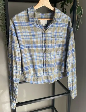 American Eagle Linen Blend Plaid Crop Button Down Shirt thumbnail 1