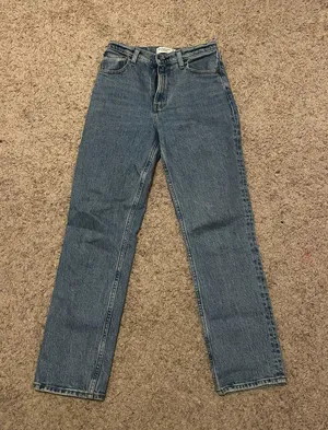 Abercrombie and  thumbnail 2