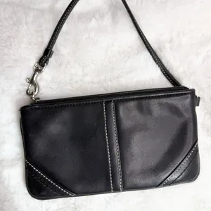 y2k COACH Black Leatherware Wristlet thumbnail 2