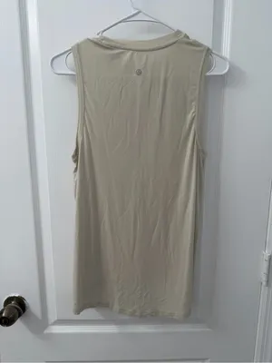 Lululemon Modal-Silk Blend Tie-Front Yoga Tank Top Natural Ivory (Size 4) thumbnail 8
