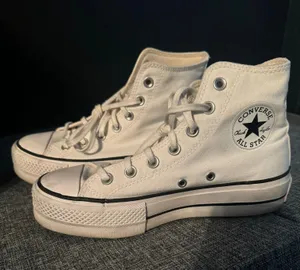 Converse Chuck Taylor All Star Lift Platform Canvas thumbnail 1