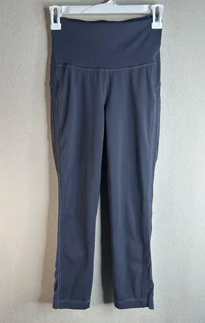 Lululemon Wunder Under Hi-Rise 23” tights size 4 thumbnail 1