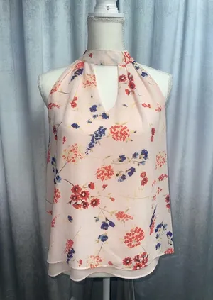 Rose + Olive High Neck Sleeveless Blouse Sz Small-Peach Floral Dainty Top thumbnail 1