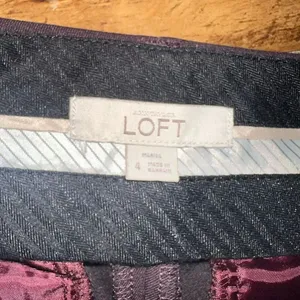 Loft burgundy straight leg business casual 4 trousers thumbnail 2