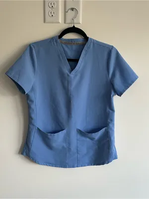 Fabletics Method 2-Pocket Scrub Top thumbnail 3