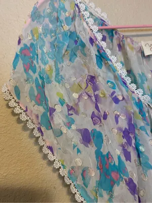 Yumi Kim Silk Watercolor Flutter‎ Sleeve Blouse With Lace Trim Size Large thumbnail 2
